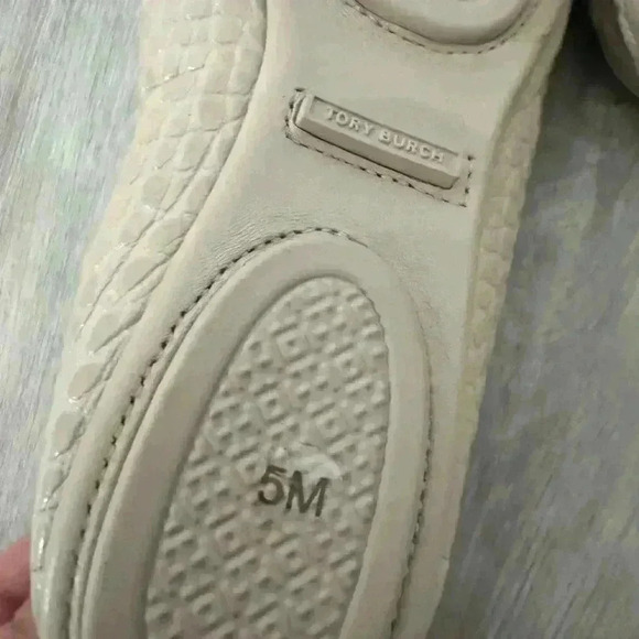 Tory Burch Reva Ballet Flats Cream Croc Embossed Leather Size 5M - Picture 7 of 9